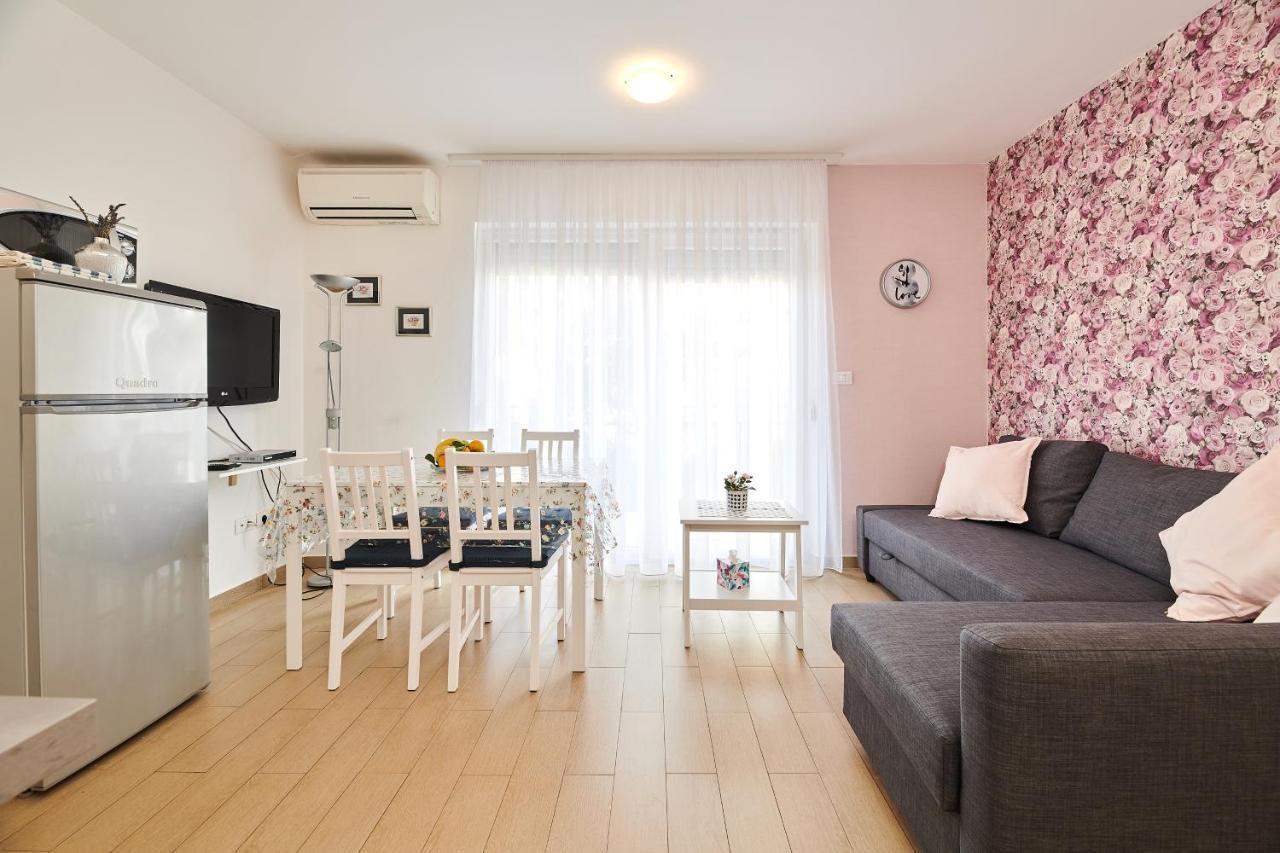 Apartment Nina *